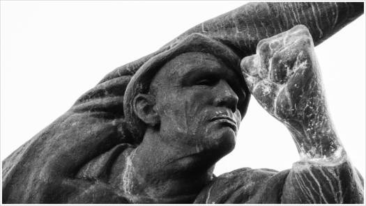 Steinernes Pathos - Foto: h|b