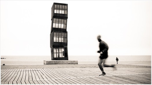 Jogging am Kunststrand von Barcelona - Foto: h|b