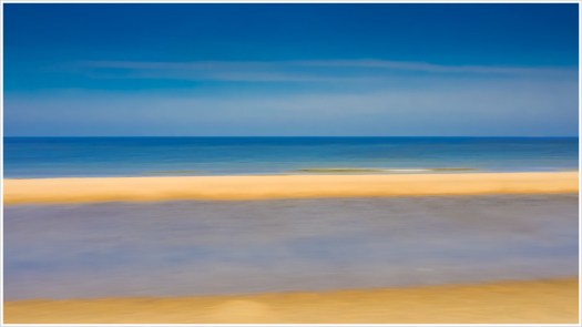 Die geteilte Ostsee in Warnemünde - Foto: h|b