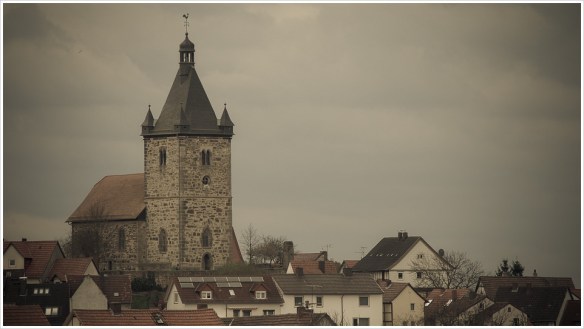 Die Kirche im Dorf lassen - Foto: h|b