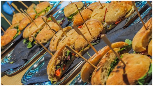 Leckerer Snack vor der Erkundung des Olympus Playgrounds - Foto: h|b