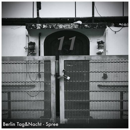 Heute Türchen Nummer 11 - Das "Kult-Hausboot" an der Spree - Foto: h|b