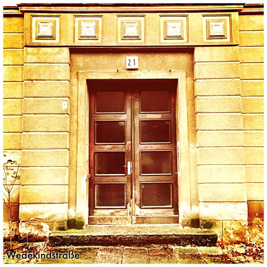 Eingangstür eines Hausesin Berlin