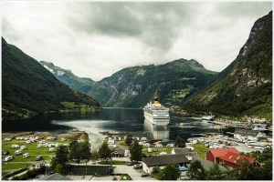 Costa Favolosa im Geirangerfjord