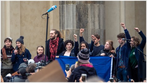 FFF - Podium mit Greta Thunberg