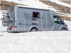 Wohnmobil im Schnee