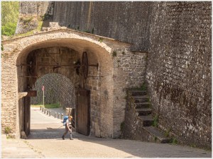 Das Pilgertor in Pamplona