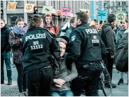 Auflösen der Blockade am Potsdamer Platz