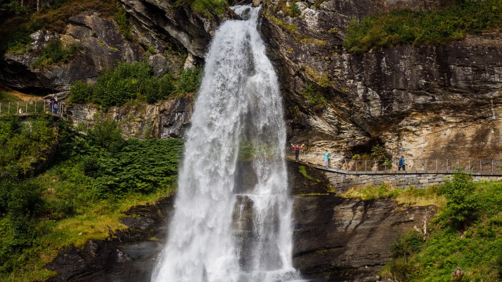 Steindalsfossen