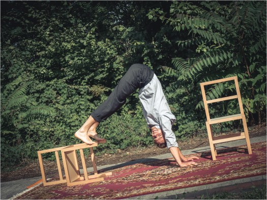 Mr. Moe zwischen den Stühlen