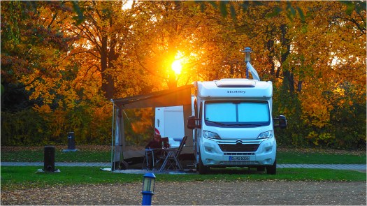 Sundowner mit Wohnmobil