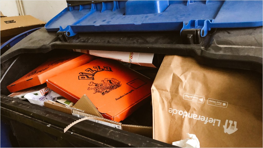 Recycling Pizzaschachteln und Liefertüten