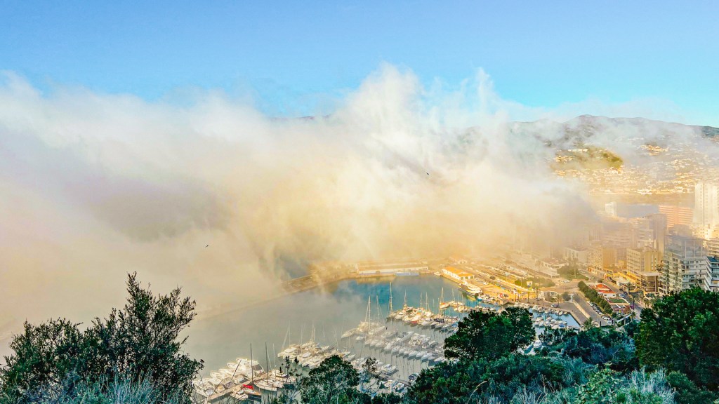 Nebelwand über Calpe