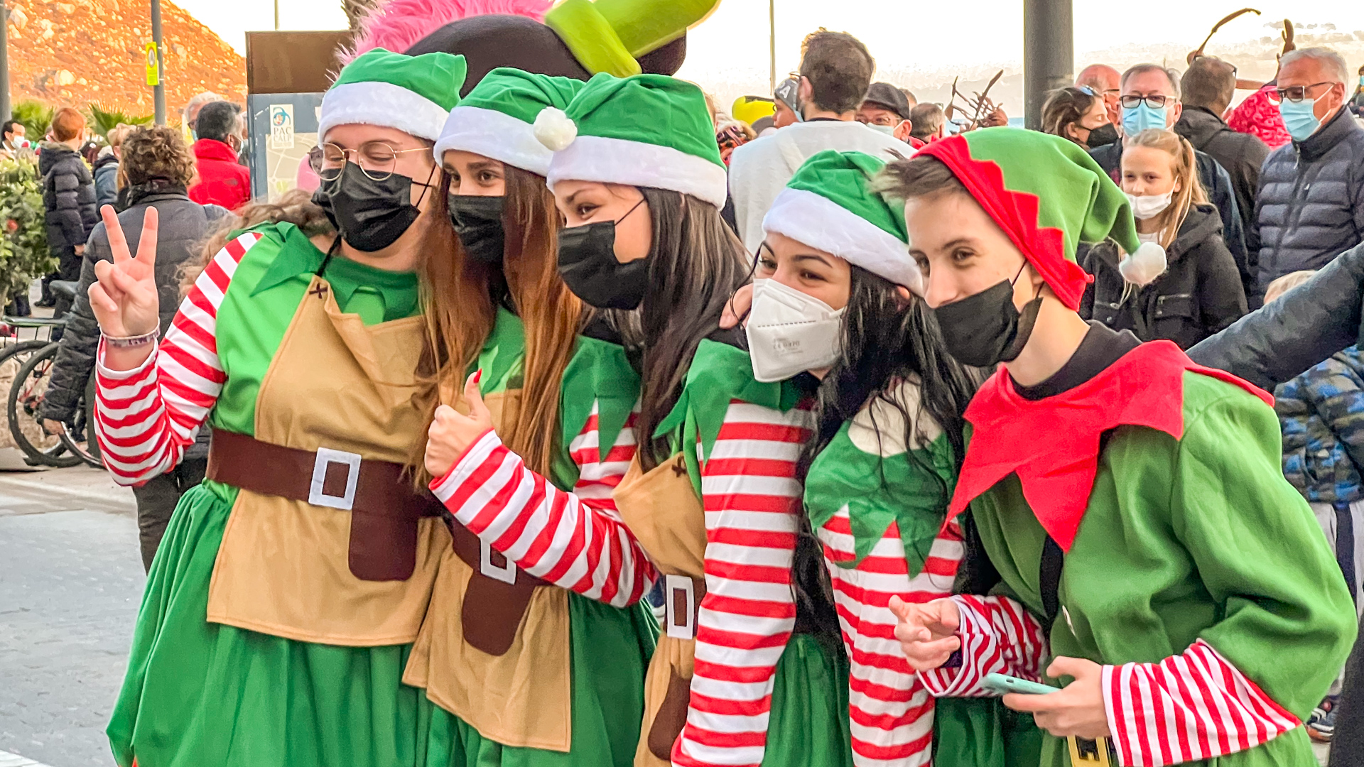 Elfen posen für die Kamera