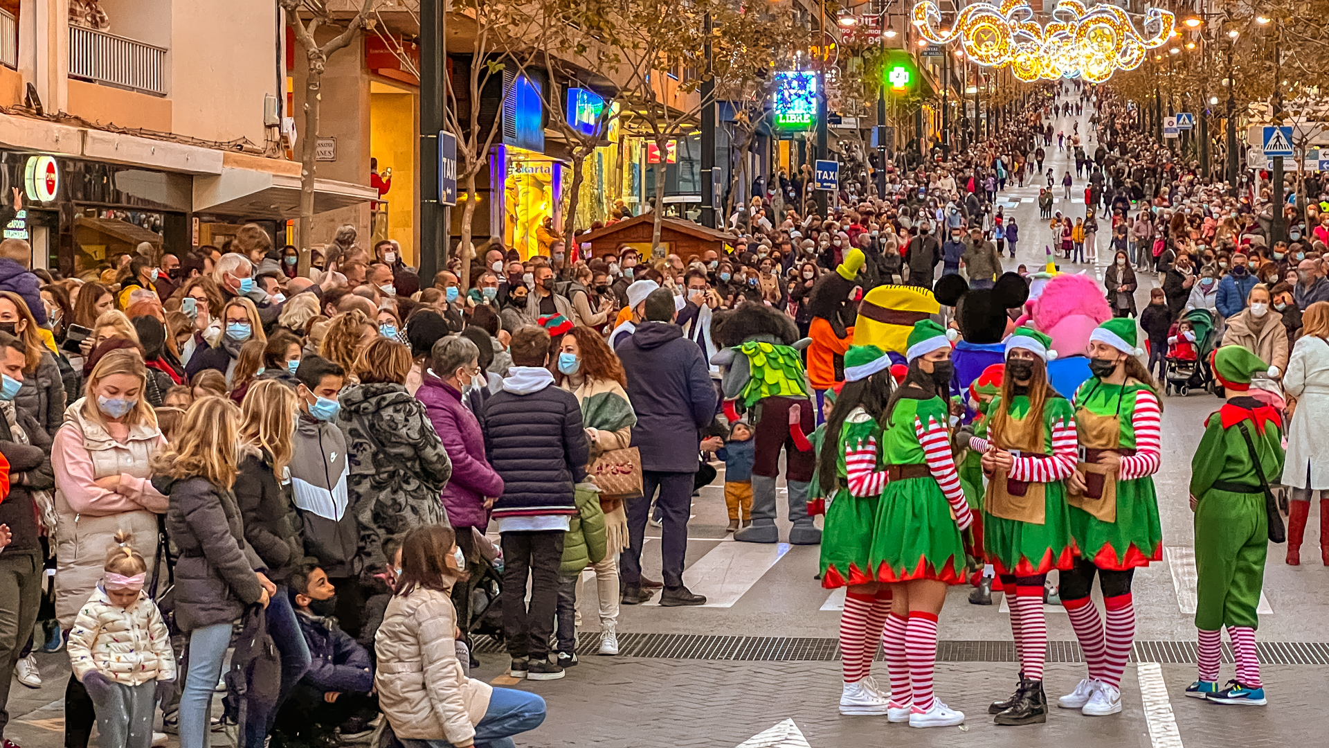 Elfen auf der Straße