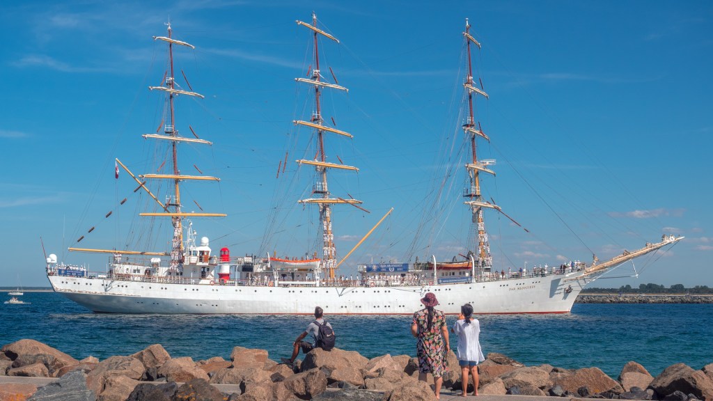 Segelschulschiff Dar Młodzieży