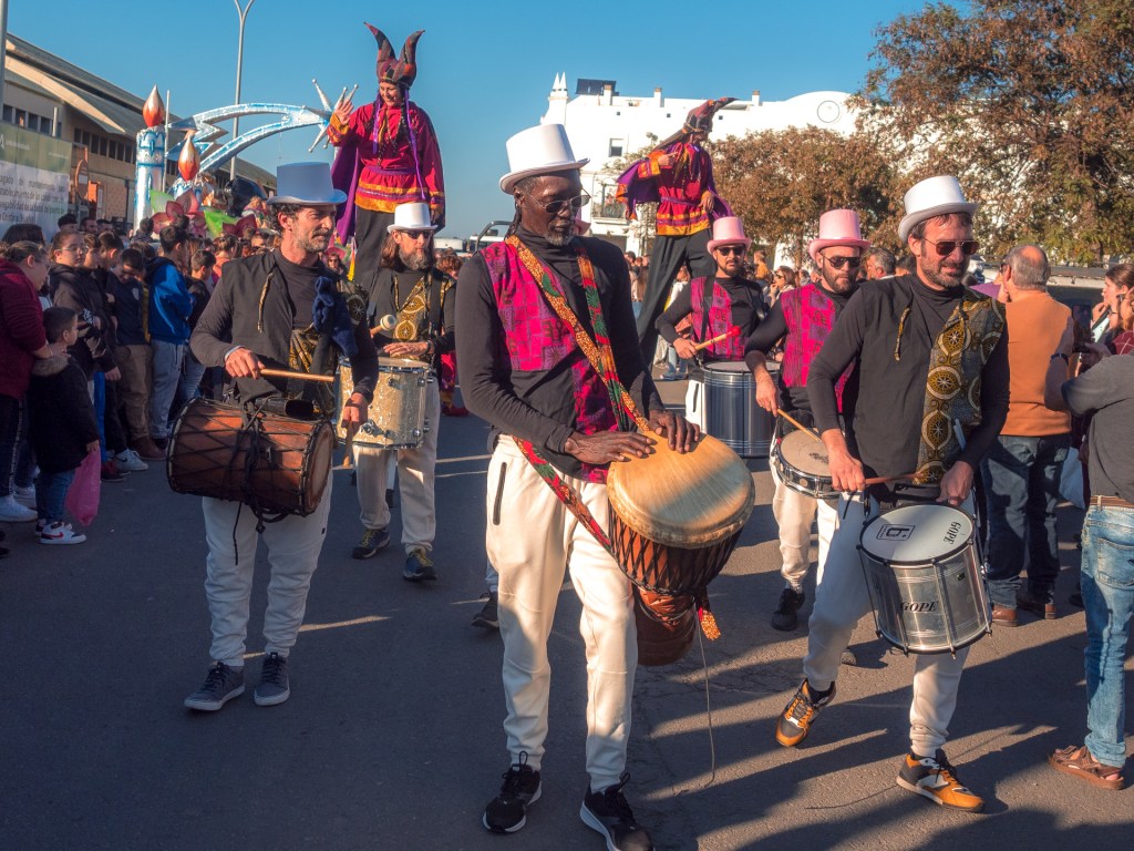 Trommler und Gaukler beim Umzug