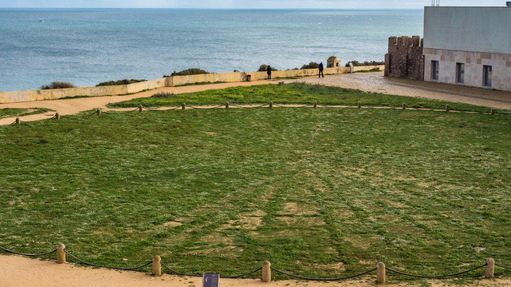 Eine Kompassrose aus dem 15. Jahrhundert in der Fortaleza de Sagres