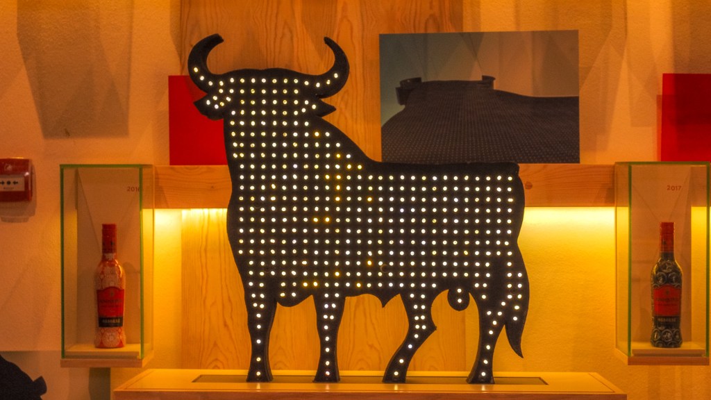 Ein Osbornestier mit Leuchten bestückt