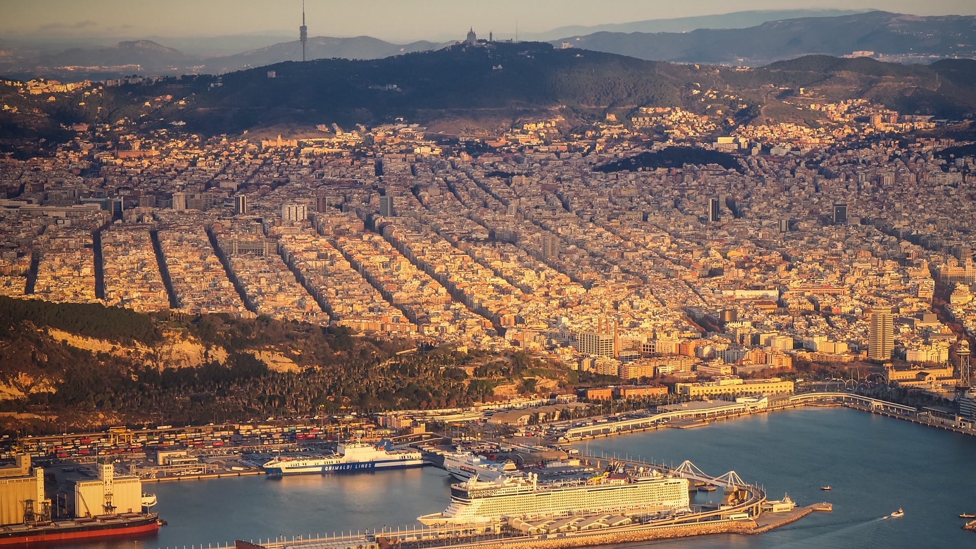 Luftbild von Barcelona (aus dem Flugzeug)