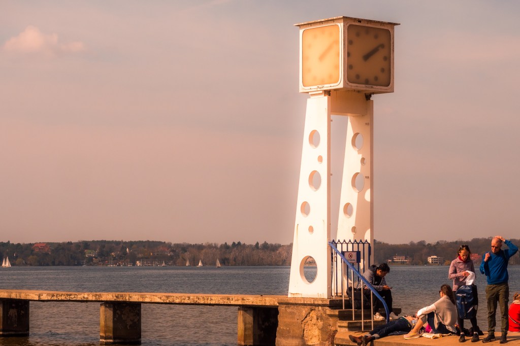 Uhr am Strandbad Wannsee