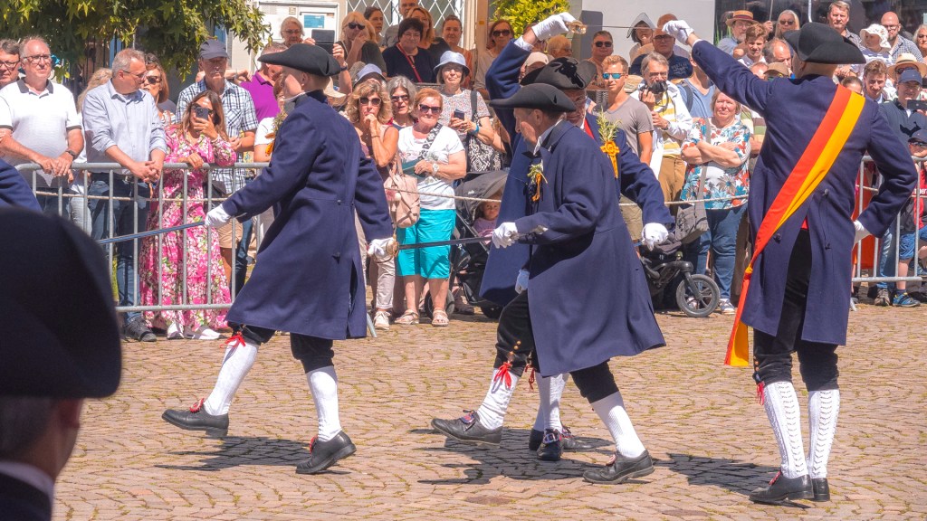Schwertletanz in Überlingen