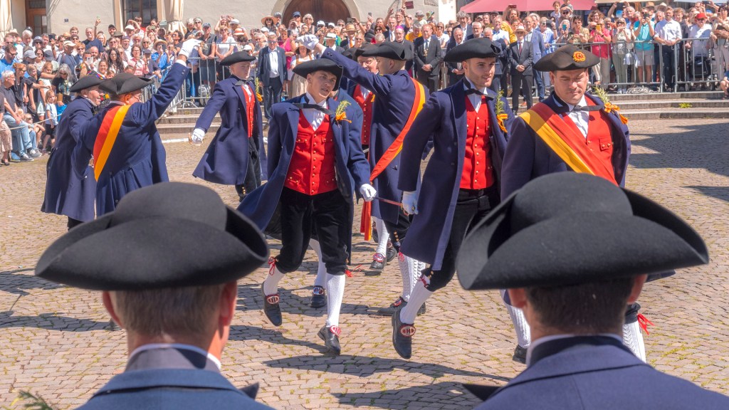 Schwertletanz in Überlingen