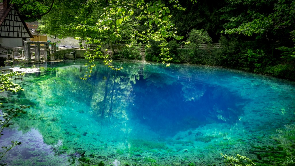 Der Blautopf in Blaubeuren