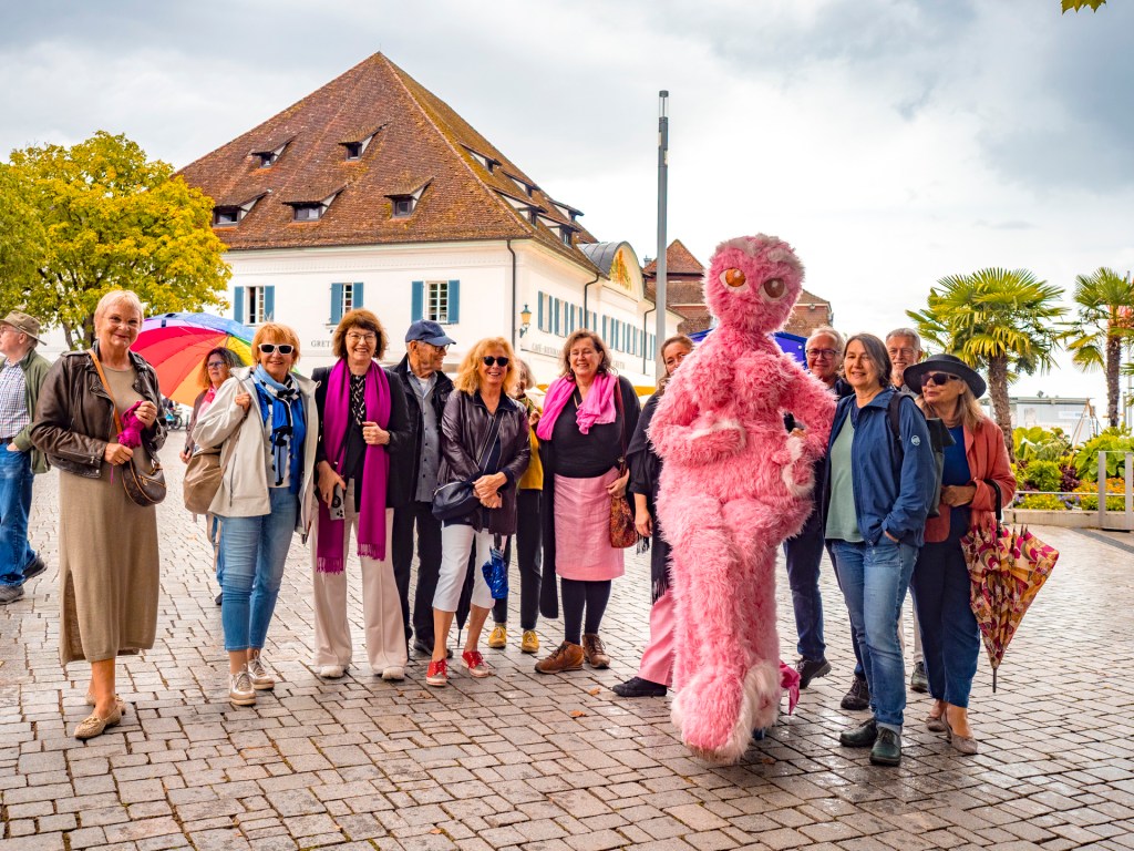 Kunstfigur Yeta am Landungsplatz in Überlingen