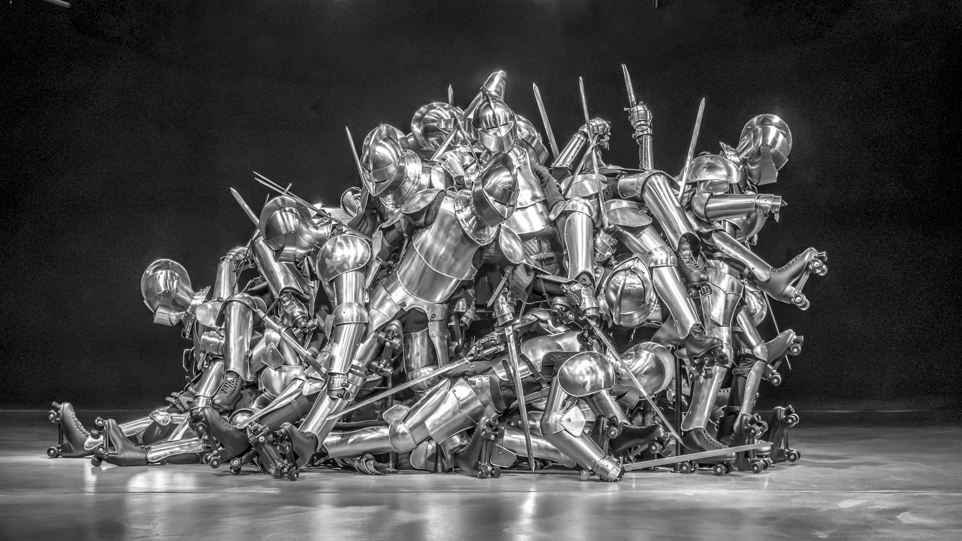 Das Kunstwerk "Out of Balance" von Olaf Breuning