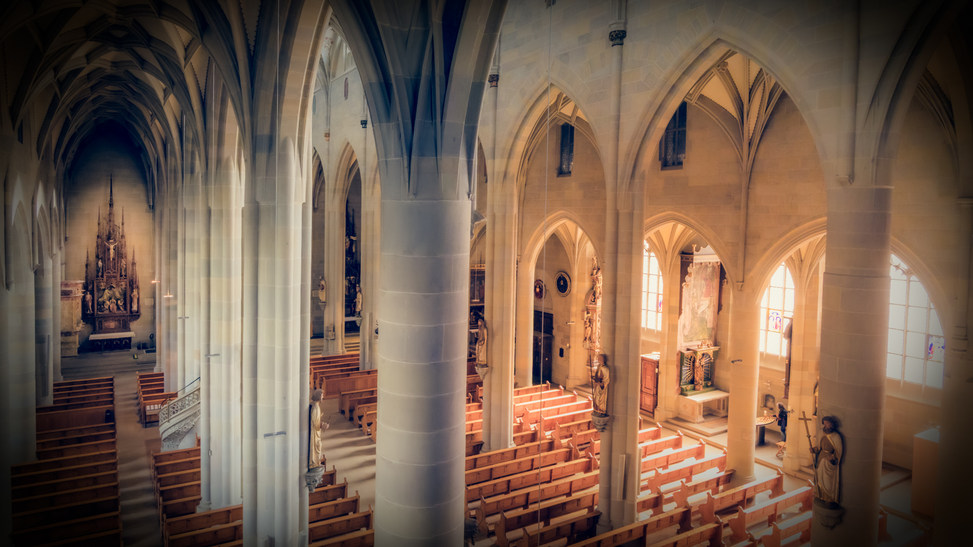 Der Blick vom Chorgestühl ins Überlinger Münster